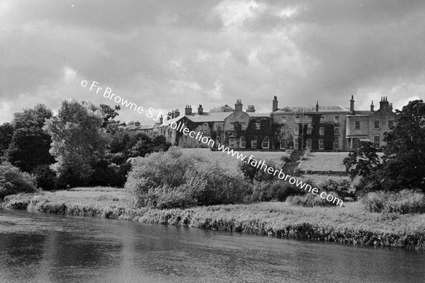 HOUSES FROM RIVER SUIR  WIDE ANGLE AND ORDINARY